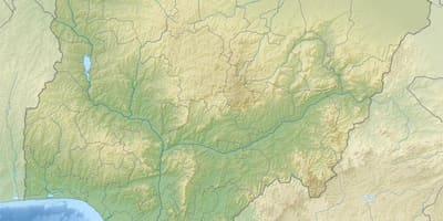Mapa da nigéria, mostrando o relevo e drenagem